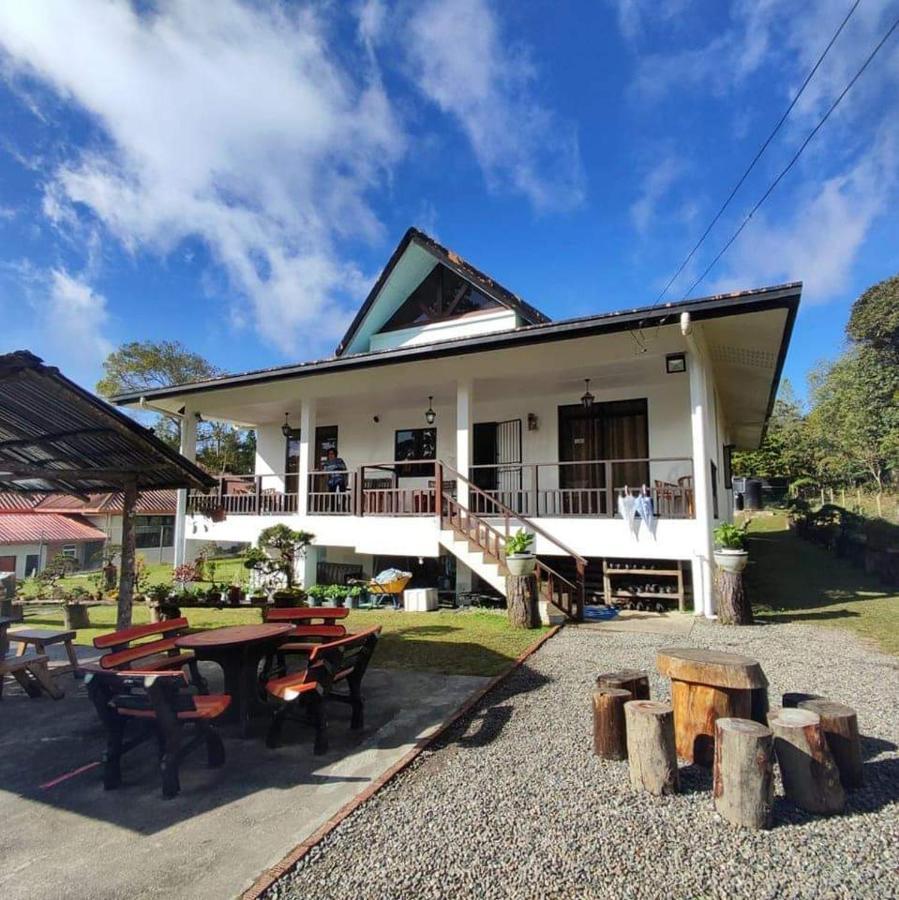 Bonsai @ Mesilou 盆栽小苑 Villa Kundasang